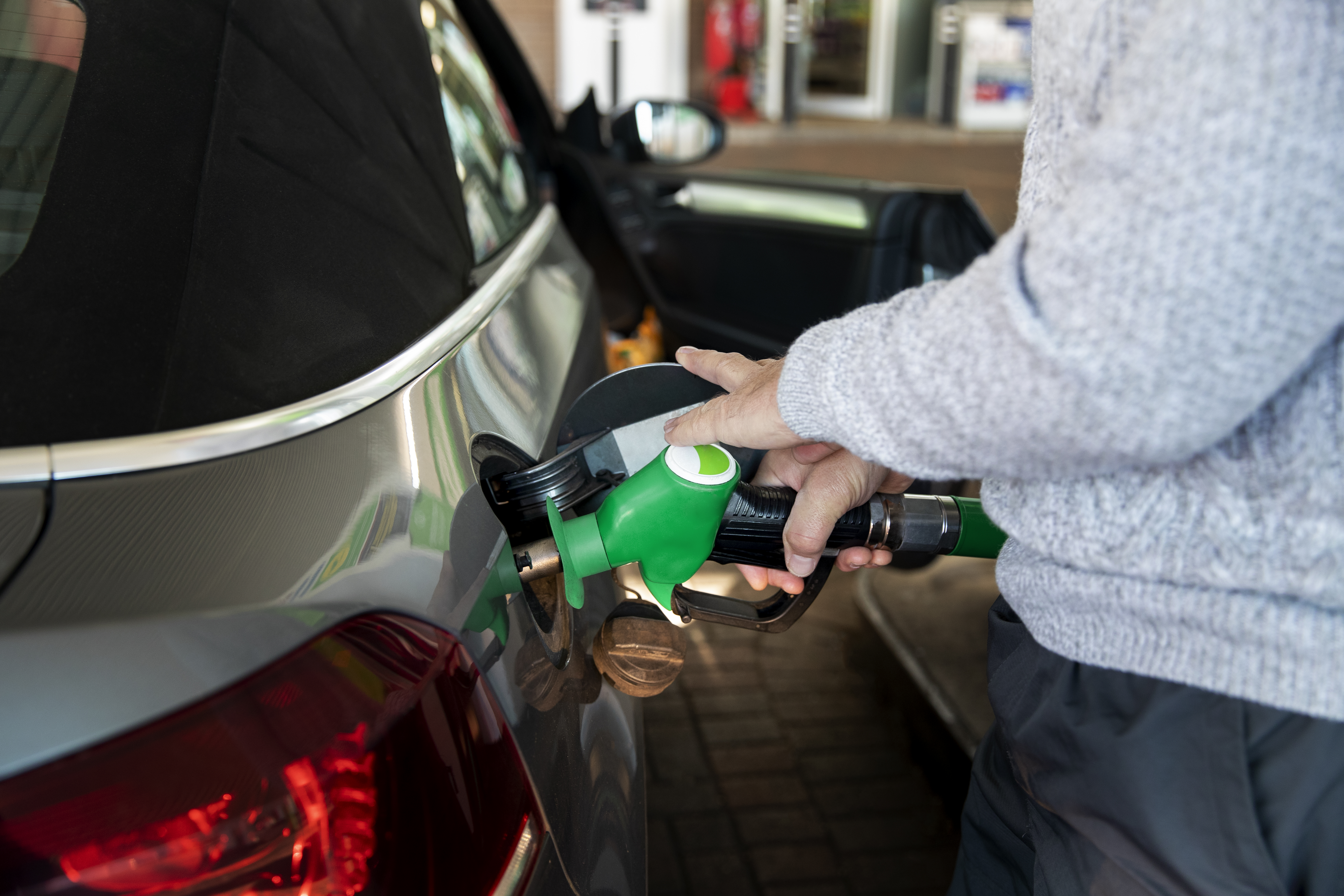 Ethanol and E20 fuel in India: What it means for your car’s mileage and performance
